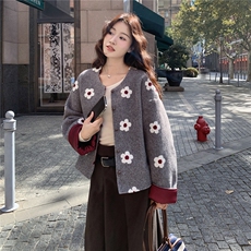 韩系短款毛呢外套女冬季2025新款设计感碎花减龄休闲显瘦呢子上衣，女装毛呢外套，2C177