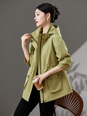 品牌专柜！韩版可拆连帽抽绳收腰冲锋衣外套2025年春季新款风衣女，女装风衣，靓衣阁