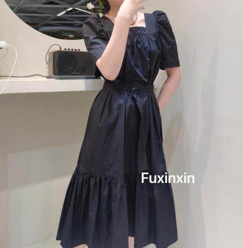 现货!方领褶皱净版宽松泡泡袖连衣裙(配腰带)，女装连衣裙，FUXINXIN 福歆歆