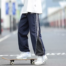 藏青色