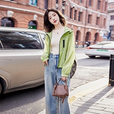 现货。防晒衣女2025年新款夏季宽松轻薄户外夹克小个子防晒服上衣，女装防晒衣，依万里