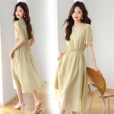 时尚V领修身系带收腰透气飘逸天丝短袖连衣裙2025夏季新款中长裙，女装连衣裙，韩宇舍