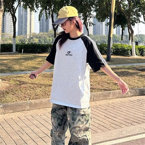 抖音得物品质二开240克宽松纯棉美式潮牌插肩三杠织带短袖T恤图片