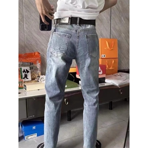 1506/QT10530/P47秋冬款修身微弹高端装柔软舒适弹力小直筒牛仔裤图片