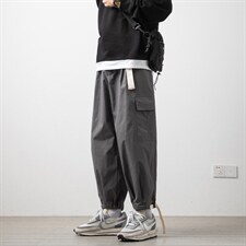 深灰色