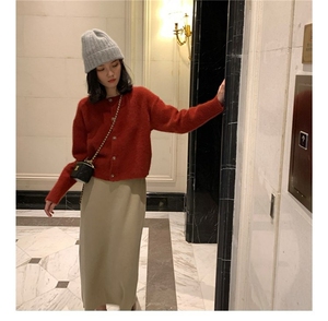 秋冬新款女圆领短款纯色韩版毛衣外套显瘦羊毛开衫图片