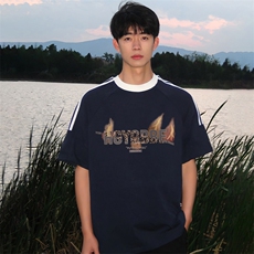 藏青色
