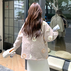 韩系chic粉色羊羔毛羽绒服女冬超火好看高级小众漂亮短款轻薄外套，女装羽绒服，2C176