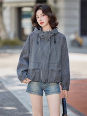 短款连帽时尚冲锋衣休闲夹克外套洋气潮流2025秋季新款，女装短外套，E百度