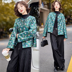 水衣源2668款新中式短款提花轻款早春羽绒服女图片