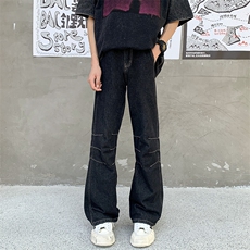 黑色