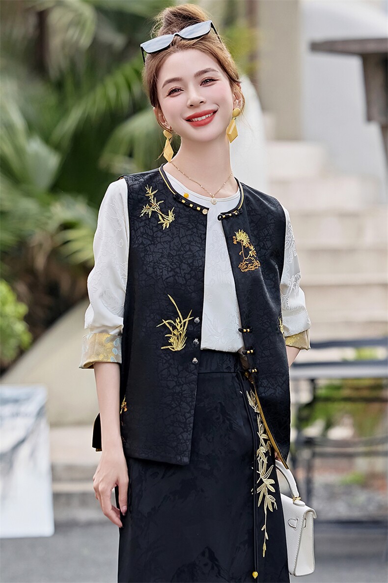 芷墨春夏新款复古设计感新中式马甲上衣显高显瘦通勤百搭外套女,女装马甲,芷墨服饰