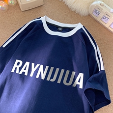 藏青色