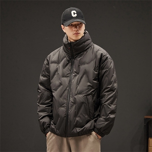 主推足货有报告冬季轻薄纯色格子羽绒服潮高领外套YR2369图片