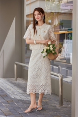 欧货女装2025夏装新款气质女装蕾丝上衣高腰半身裙2件套套裙，女装套装/套裙，2C091