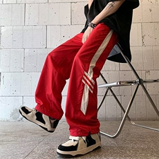 红色