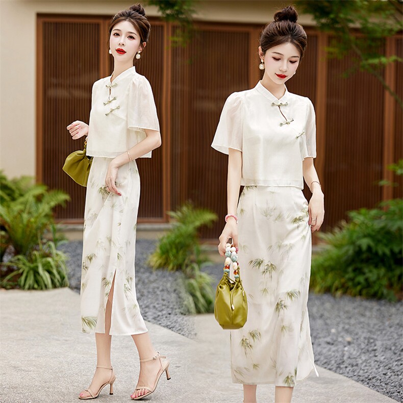 新中式精致连衣裙2025夏水墨女神范年轻款国风改良旗袍碎花裙，女装连衣裙，布芭啦