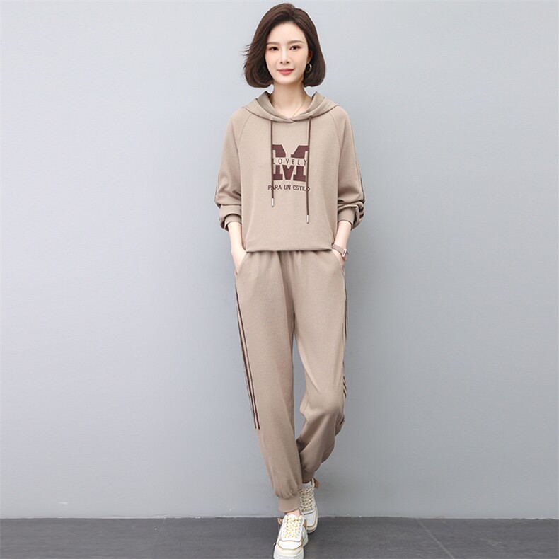 2024年春秋季新款连帽卫衣两件套中老年运动服套装,女装套装/套裙,忆绮罗