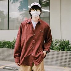 红色