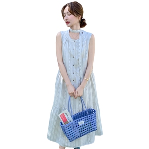 夏季无袖背心连衣裙女2025年时尚新款松弛感慵懒条纹a字气质裙子图片