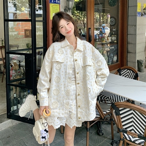 白色镂空刺绣牛仔套装裙女2025春季新款设计感小众衬衫短裙两件套图片