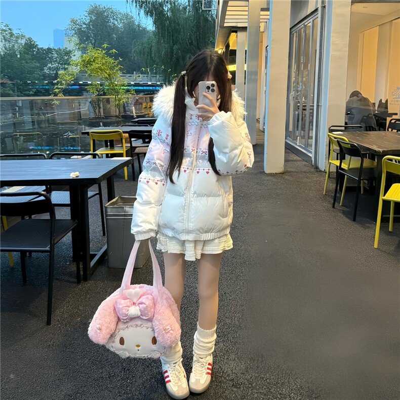 1506A/G78180/P89甜美风白色毛领连帽可爱棉服图片