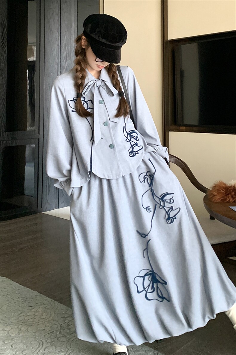 蓝色刺绣衬衫半身裙女2025春季新款复古设计感网红高腰a字裙,女装连衣裙,2C372