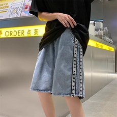 蓝色