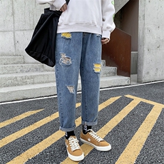 【】A003-HZ7020-P60春装新款水洗破洞牛仔裤港风女模，男装牛仔裤，电商A003