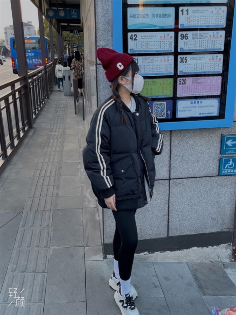 韩版情侣款羽绒服，女装羽绒服，玩美