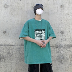 草绿色