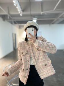 小香羽绒外套图片