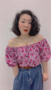 碎花一字肩上衣图片