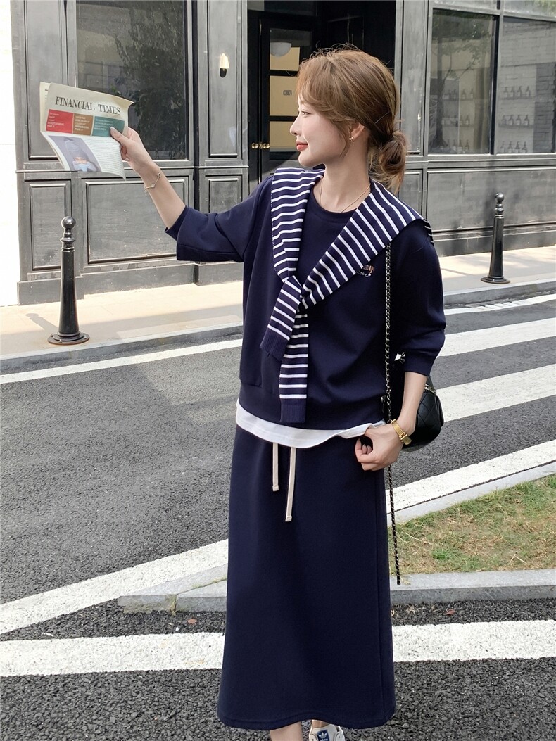 主推现货-2025年秋季新款宽松减龄条纹披肩卫衣套装裙女两件套,女装套装/套裙,霓裳依族