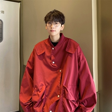 红色