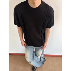 黑色