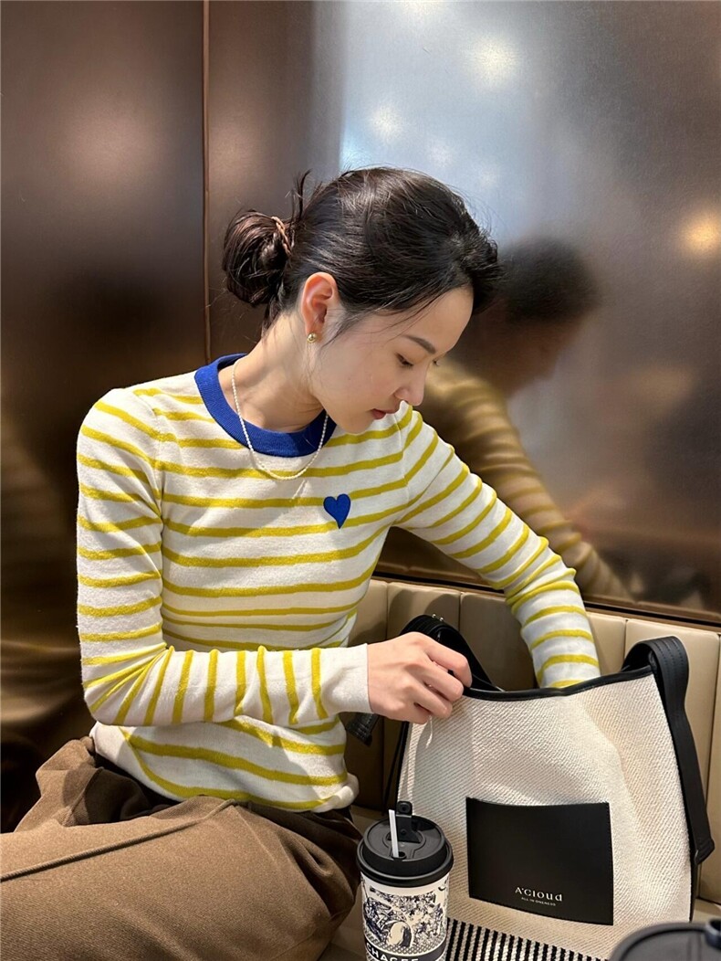女士新款爱心刺绣条纹撞色针织衫长袖,针织衫/毛衣,沐策羊绒
