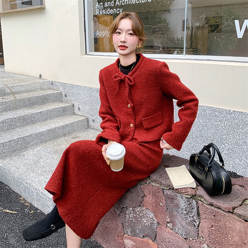 羽绒服两件套2024年冬季新款高级感纯色短外套配半身裙套装女，女装套装/套裙，霓裳依族