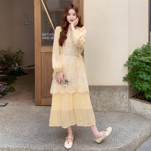温柔风甜美假两件黄色连衣裙女春秋2025新款法式优雅超火绝美裙子图片