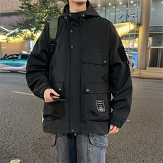 黑色