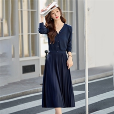 现货2025秋装新款显瘦气质针织开衫+百褶半裙两件套女，女装套装/套裙，苗苗