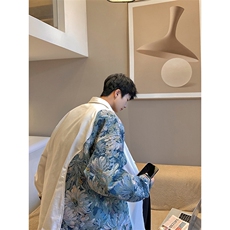白色