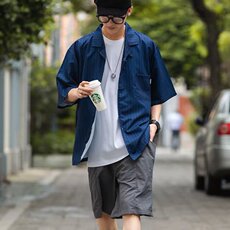 藏青色
