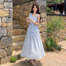镂空蕾丝无袖吊带连衣裙女夏2025新款高级感法式超火千金风长裙，女装套装/套裙，2C133