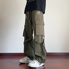 军绿色