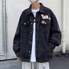 黑色