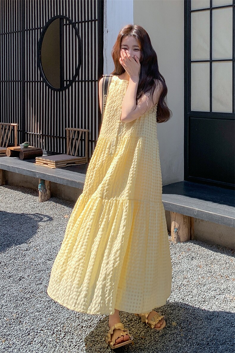 复古肌理感黄色格子背心连衣裙女夏2025新款独特漂亮流行穿搭长裙,女装连衣裙,2C258