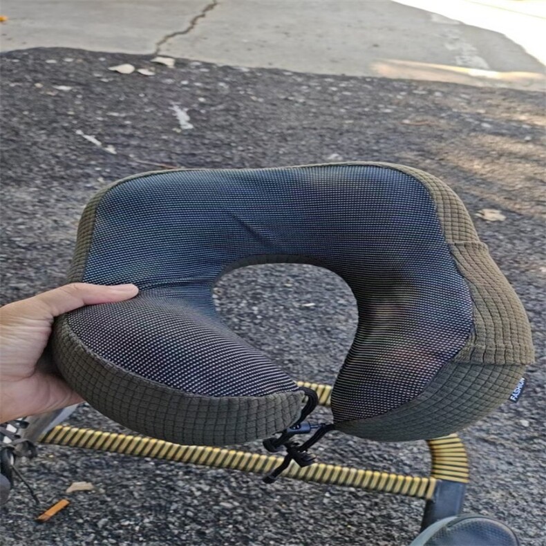 玉米粒磁疗颈枕，康佩思家纺玩具厂