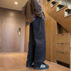 深蓝色
