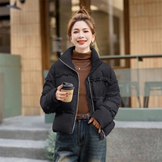 短款羽绒服女2024冬季新款小个子独特减龄漂亮洋气红色立领面包服，女装羽绒服，火爆靓佳人